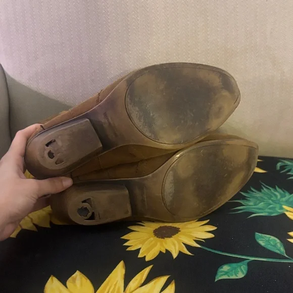 🎁 Free Add On- 8.5M Brown Western Cowboy Boots - Picture 2 of 3